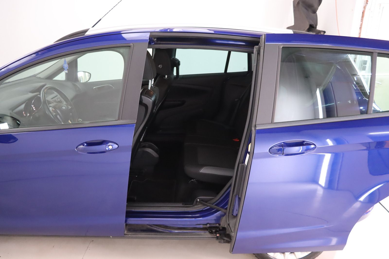 Fahrzeugabbildung Ford B-Max SYNC Edition * Navi * SHZ * PDC