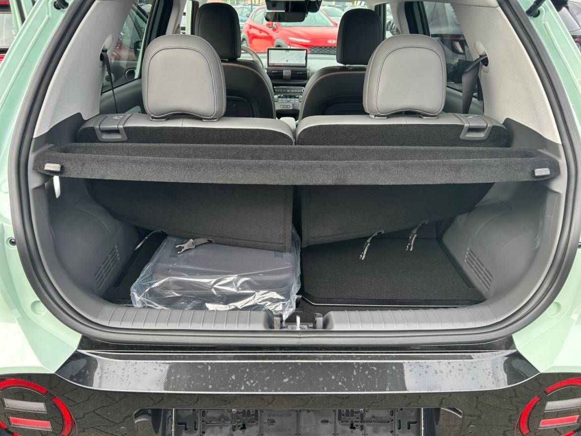 Fahrzeugabbildung Hyundai INSTER Lounge (MY27) 49 kWh (115 PS) Elektro-Kom