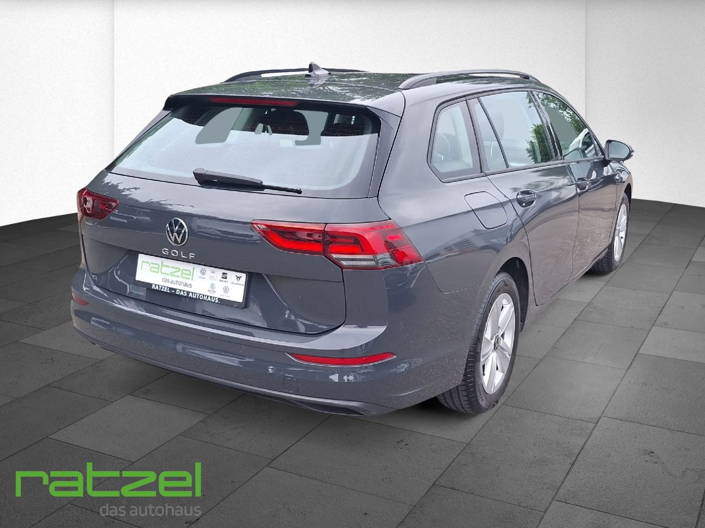 Fahrzeugabbildung Volkswagen Golf Variant VIII Life 1.0 TSI App Connect Klima