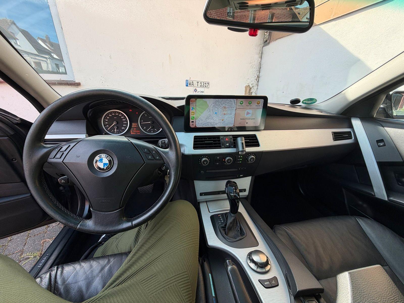 BMW 535 2004 — rear view