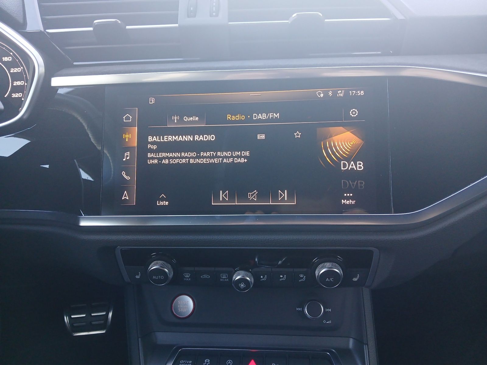 Fahrzeugabbildung Audi RS Q3 Sportback TFSI quattro MATRIX ACC 21" B&O