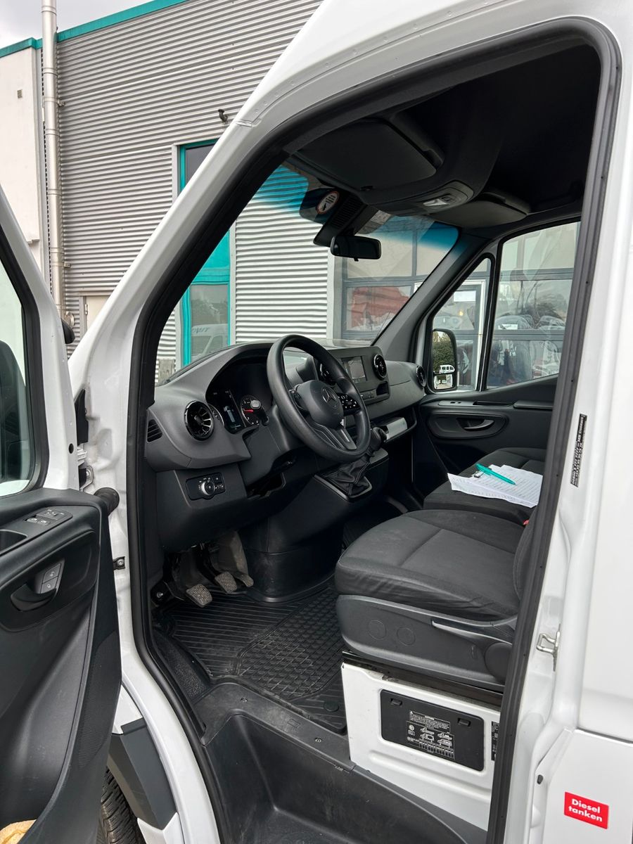 Fahrzeugabbildung Mercedes-Benz Sprinter III   214 CDI   MR L2 H2