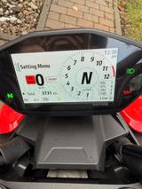Ducati Streetfighter V2 - DUCATI ST2