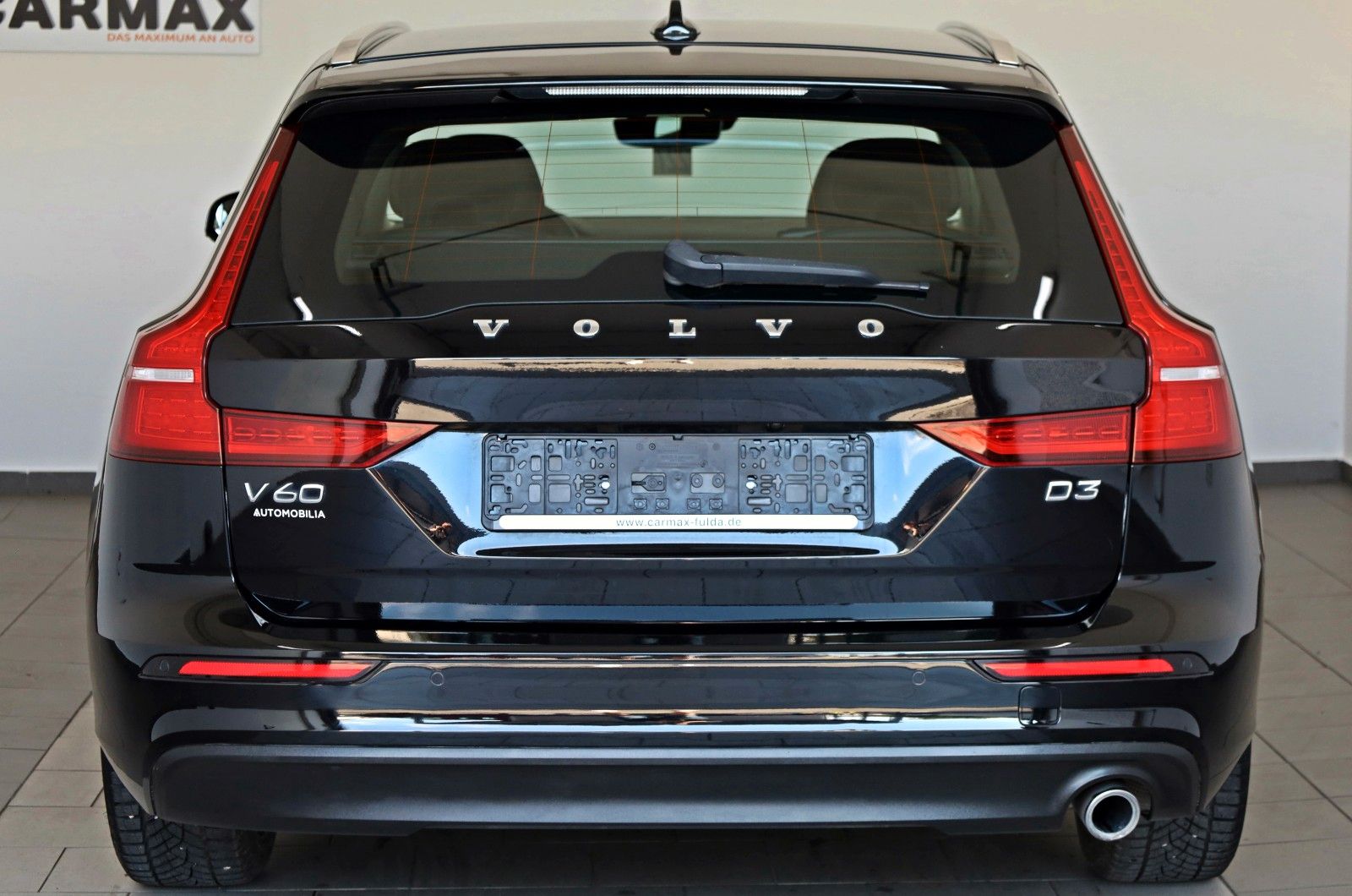 Fahrzeugabbildung Volvo V60 Kombi Momentum Pro TLeder,Navi,LED,PDC,Apple