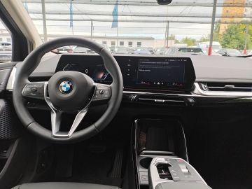 BMW 220d Active Tourer Luxury Line HK HiFi DAB LED