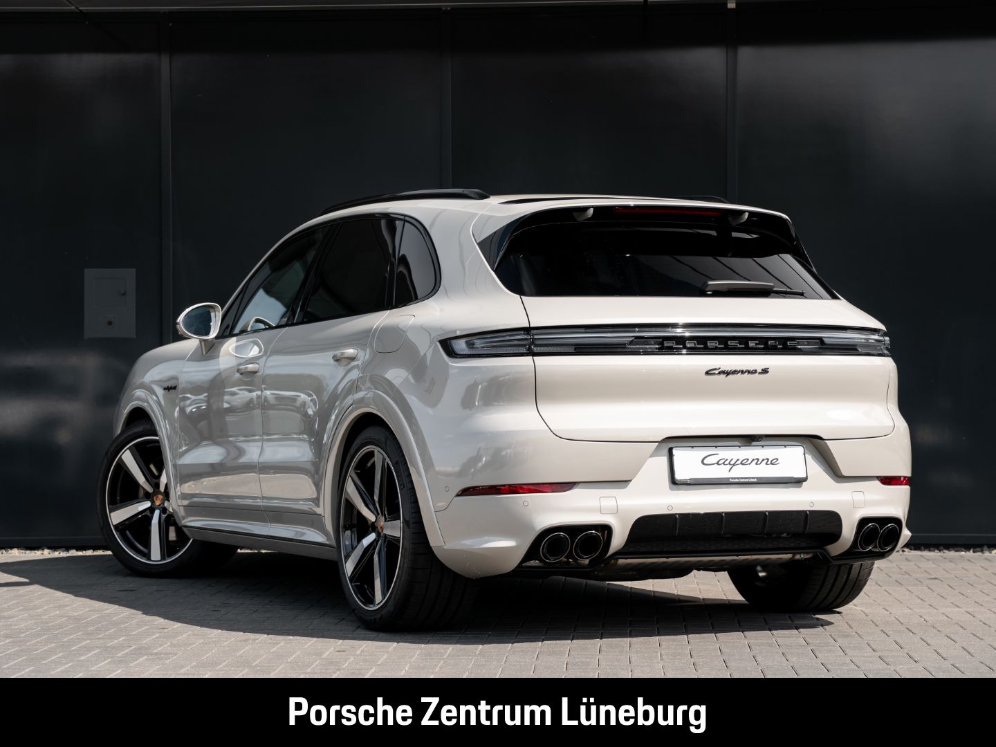 Porsche Cayenne S E-Hybrid Black Edition InnoDrive BOSE imagem 3