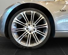 BMW 320 i Navi SHZ 19" Alus PDC Leder 