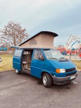 Volkswagen T4 California - blaue Volkswagen T4 California
