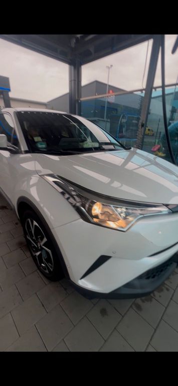 Image of Toyota C-HR