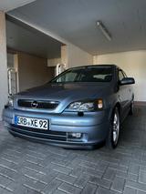 Opel Astra 1.8 16V Sport 8-fach bereift, Rarität - Opel Astra aus 2003: Sport