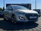 Hyundai i30 cw blue Style*AUTOMATIK*KAMERA*NAVI* - Hyundai i30 mit Diesel-Antrieb: Kombi