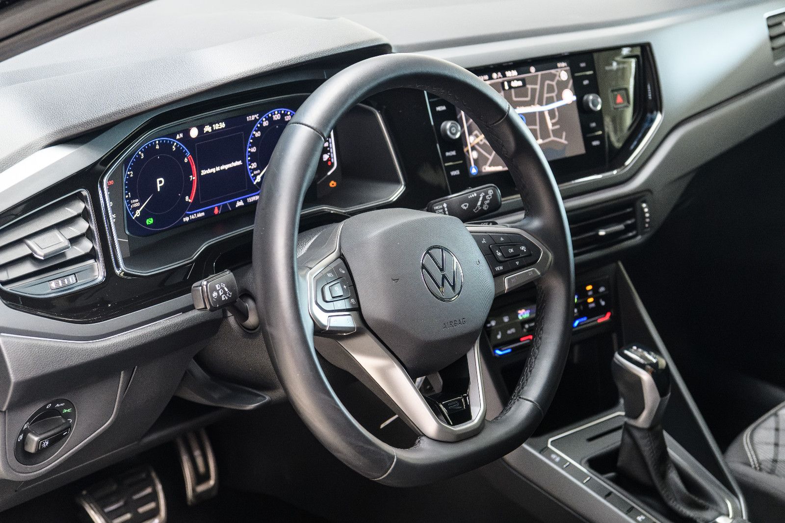 Fahrzeugabbildung Volkswagen Taigo R-Line 1.5 TSI DSG IQ-LED+AHK+KAMERA+ACC