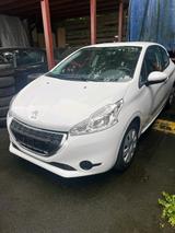 Peugeot 208 1l Benzin mit Klima Tüv bis 12... - Peugeot 208 Gebrauchtwagen in Bremen