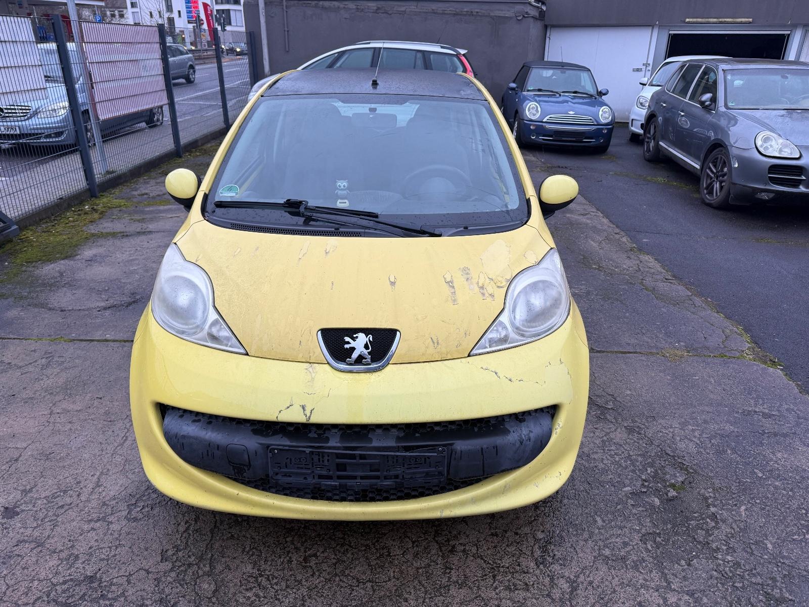 Peugeot 107 1.0 Filou
