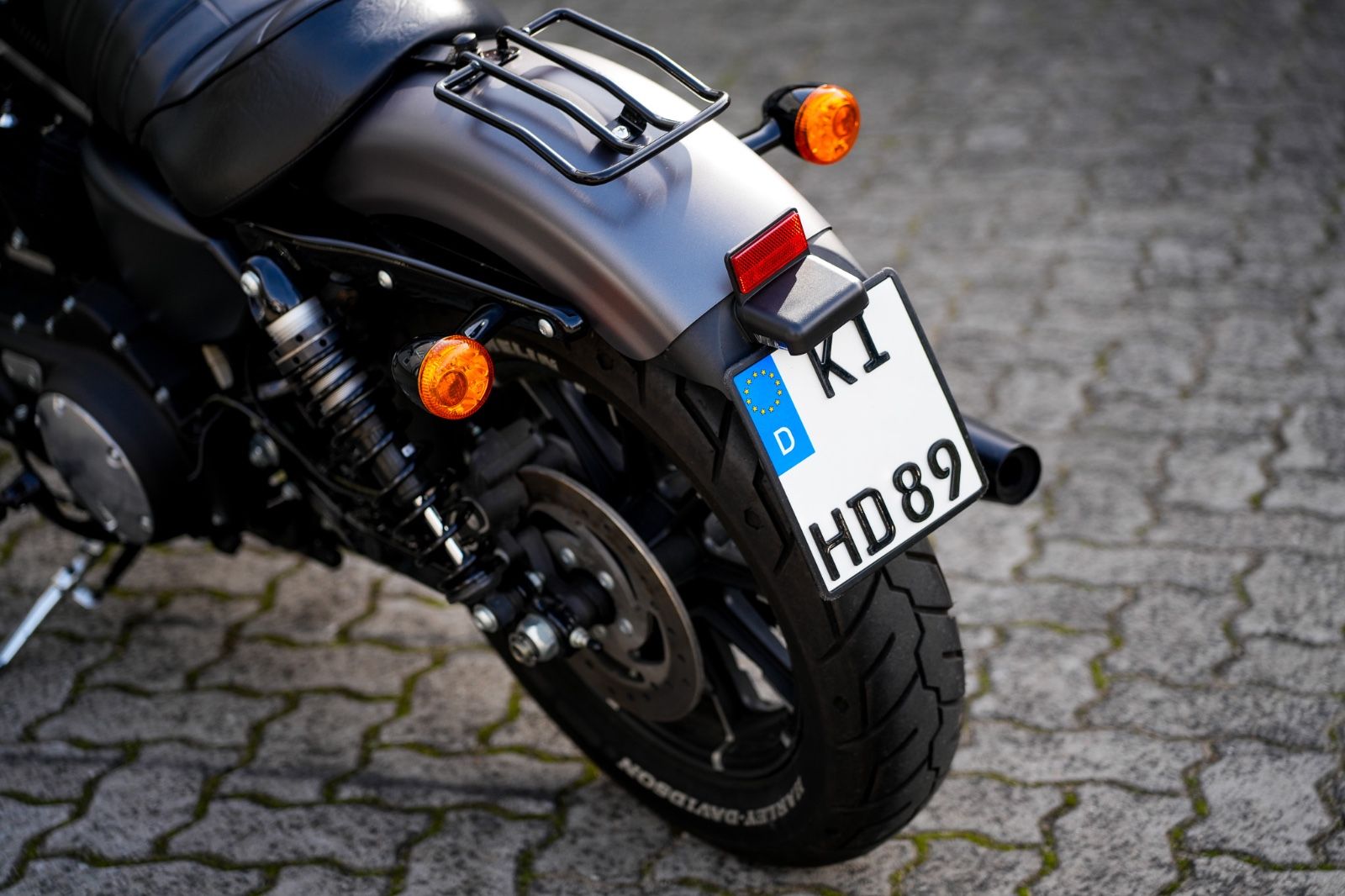 Fahrzeugabbildung Harley-Davidson SPORTSTER XL883N IRON
