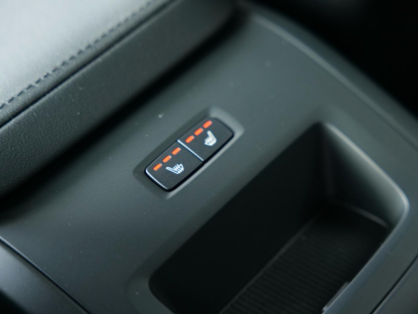 Volvo V60 B4 Core LEDER+NAVI+4xSHZ+KEYLESS+PDC+CAM, миниатюра 24