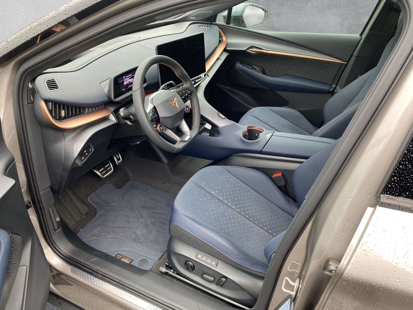 Fahrzeugabbildung CUPRA Tavascan 250 kW VZ 4Drive Dual Engine*NAVI*CAM*P