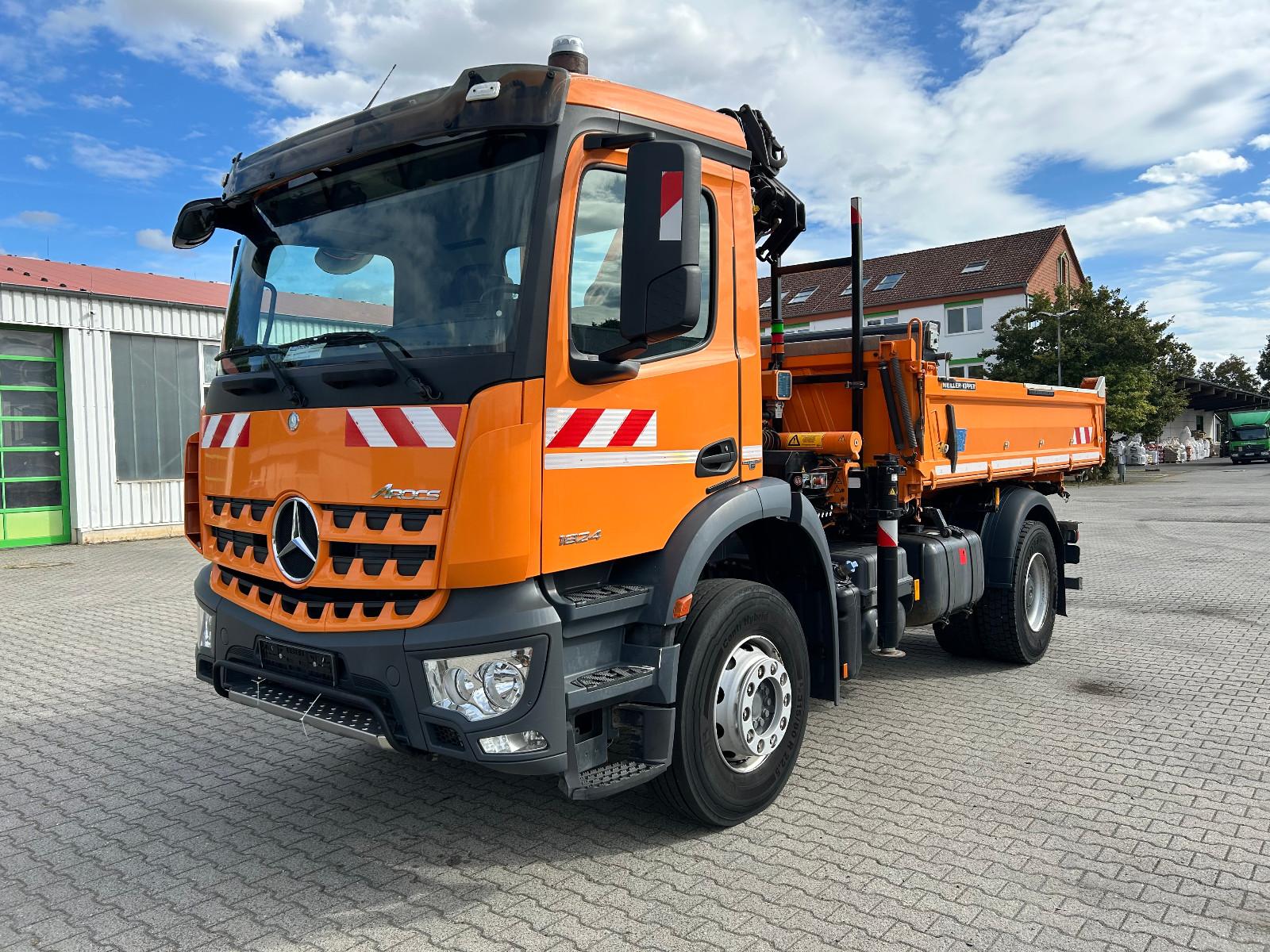 Mercedes-Benz Arocs 1824 / 4x2 BB / Atlas 88.3 + Funk