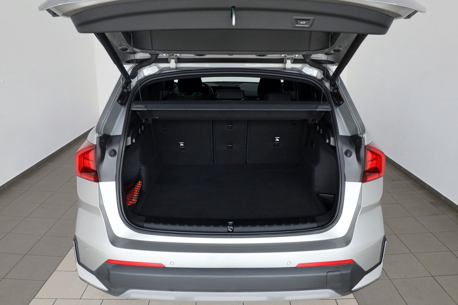 Fahrzeugabbildung BMW X1 xDrive 25 e,Navi,LED,SH,Kamera,Carplay,DAB
