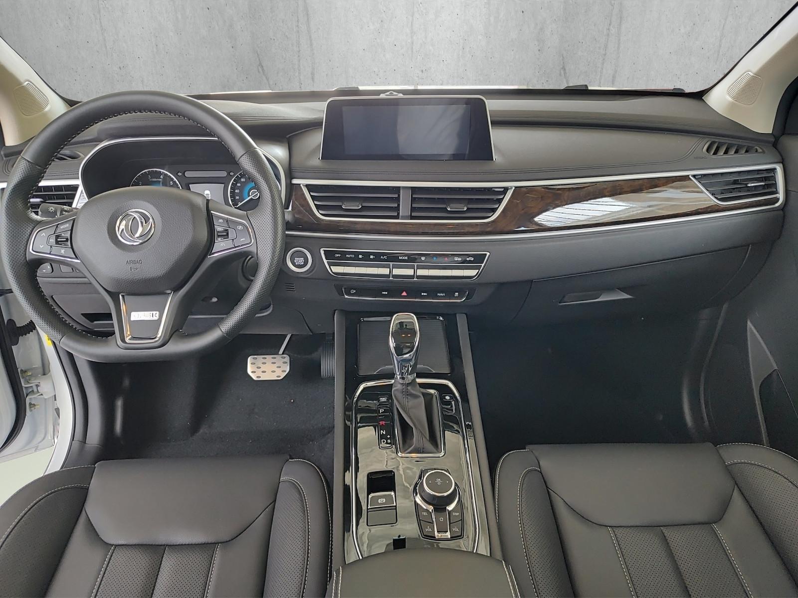 DFSK Glory 580 1.5 CVT 107 kW Navi Dashcam 7 Sitze