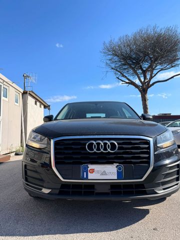 AUDI Audi Q2 30 TFSI Business