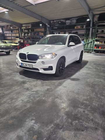 BMW X5 xDrive 35i Navi Pano Leder PDC Klim...