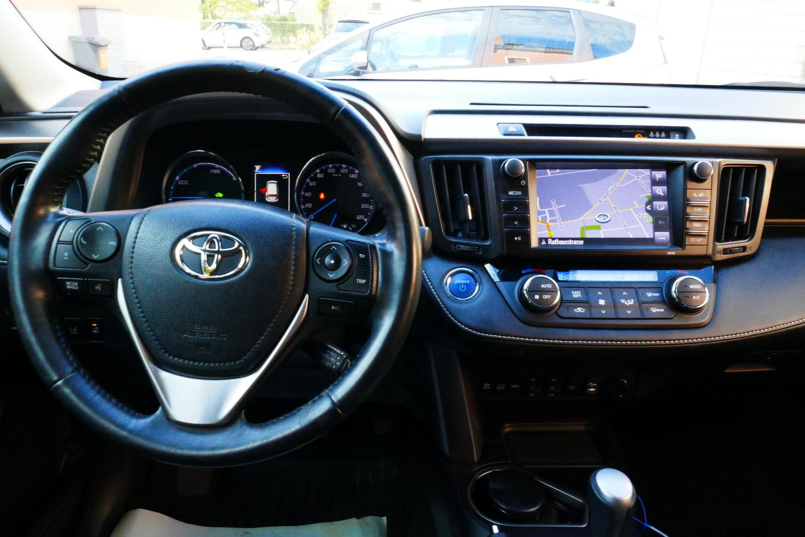 TOYOTA RAV 4 155CH - BVA - 1ERE MAIN - HAYON ÉLECTRIQUE - 75.342 KMS