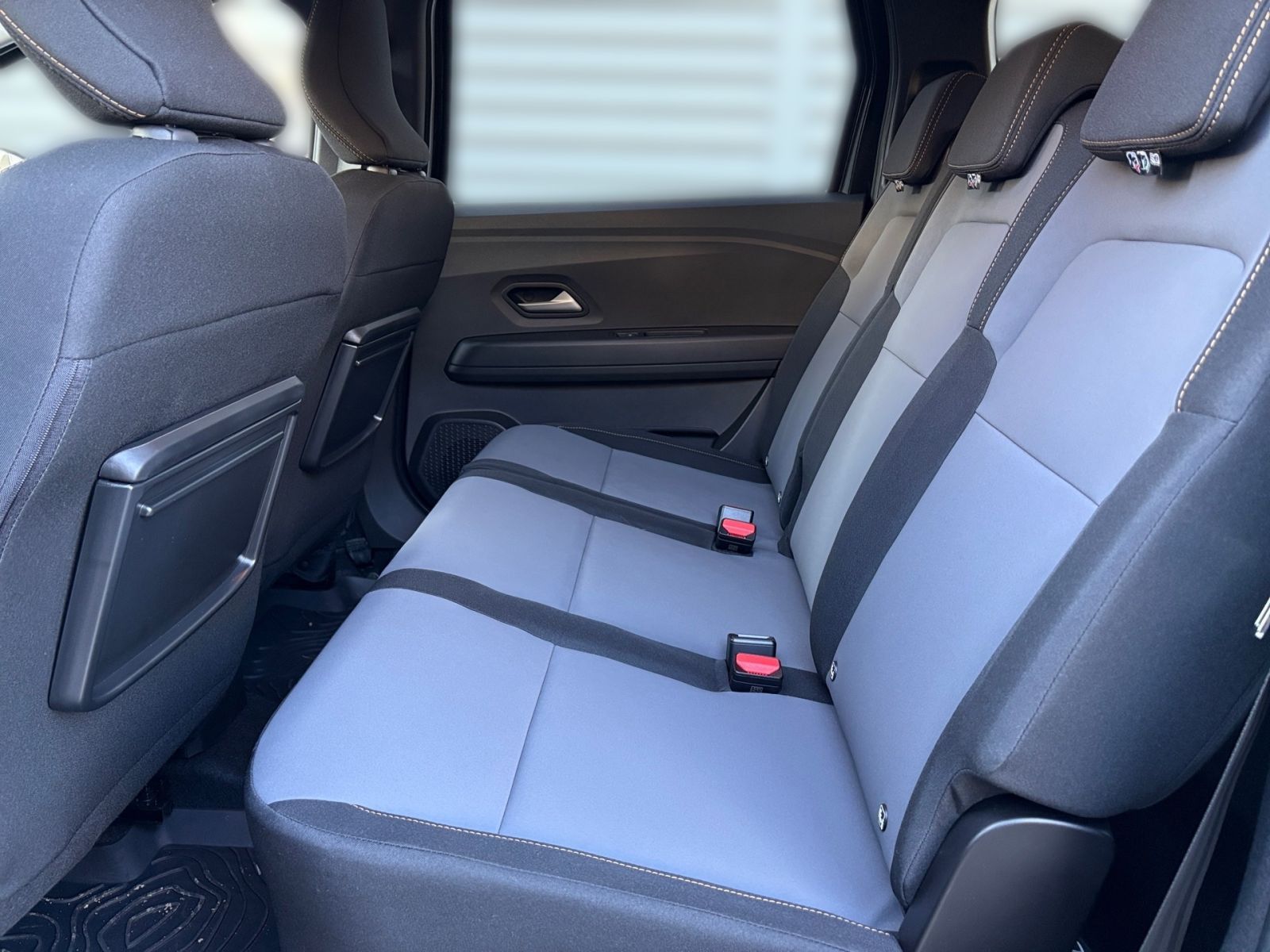 Fahrzeugabbildung Dacia Jogger Extreme HYBRID 140