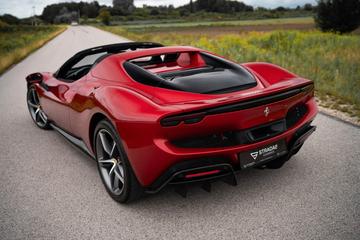 صورة 4 لـ 2023 Ferrari 296 GTS