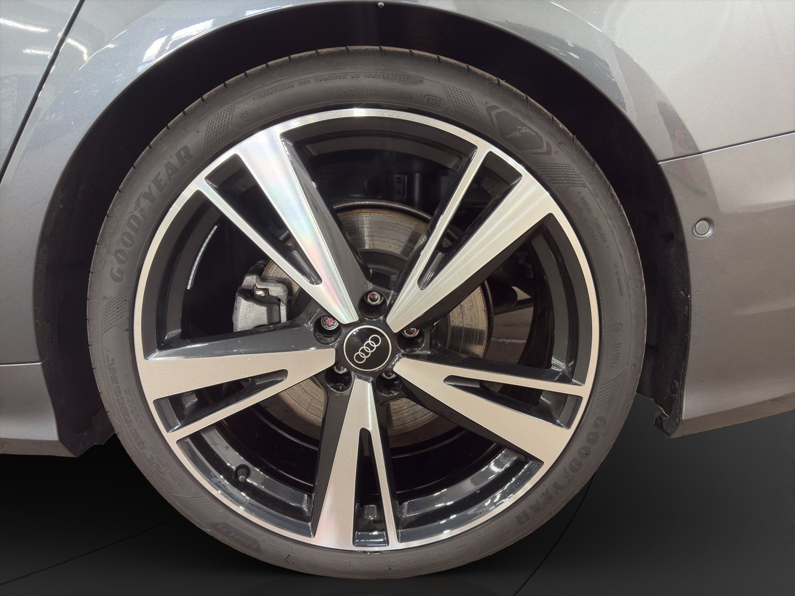 Audi A6 - Bild 13