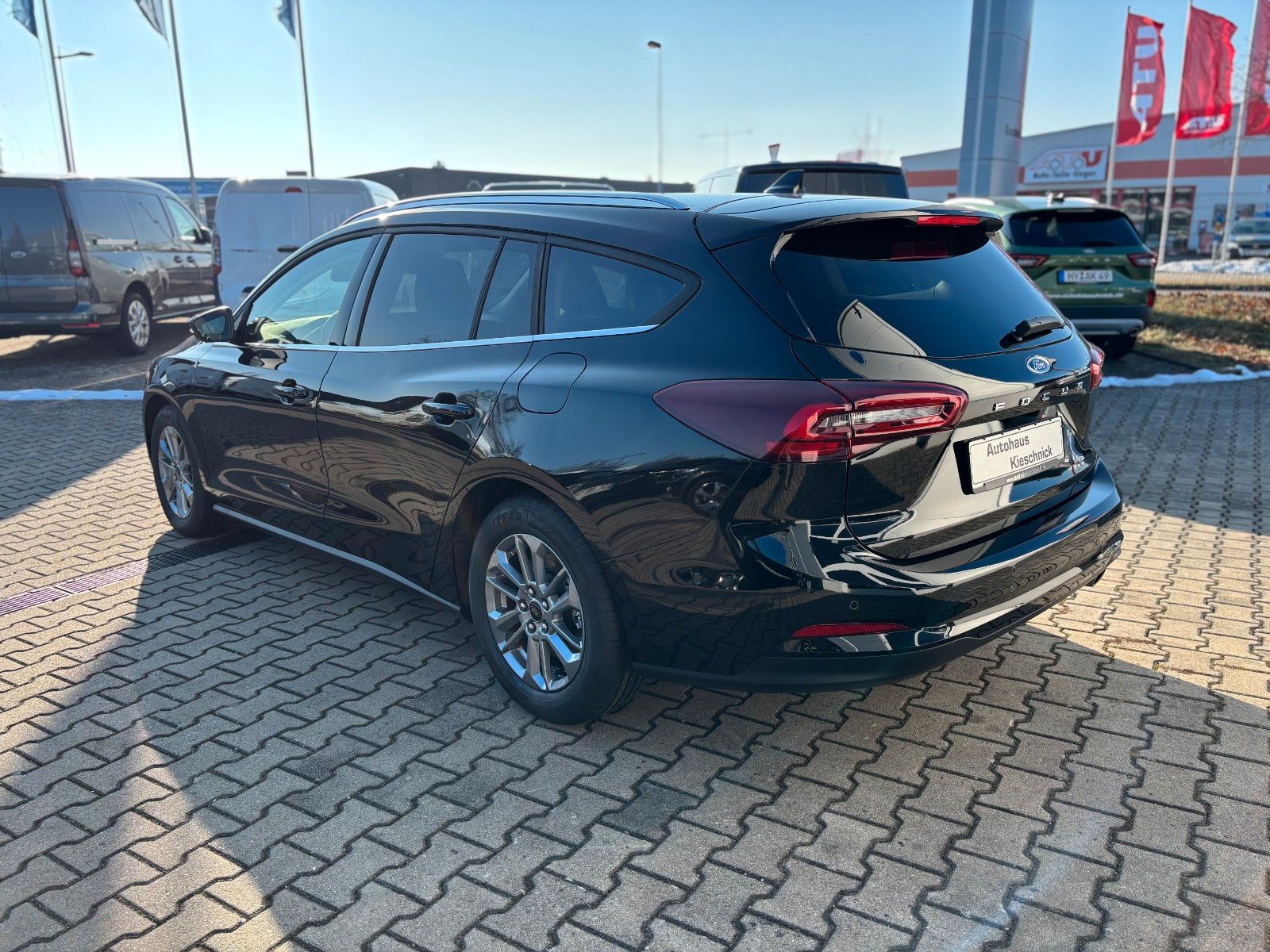 Fahrzeugabbildung Ford Focus Turnier Titanium X