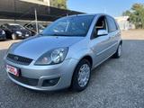 Ford Fiesta 1.2 16V 5p. Ghia - Ford Fiesta aus 2008: Ghia