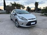 Ford Fiesta 1.4 TDCi 70CV 5 porte Titanium - Ford Fiesta mit Diesel-Antrieb: 1.4