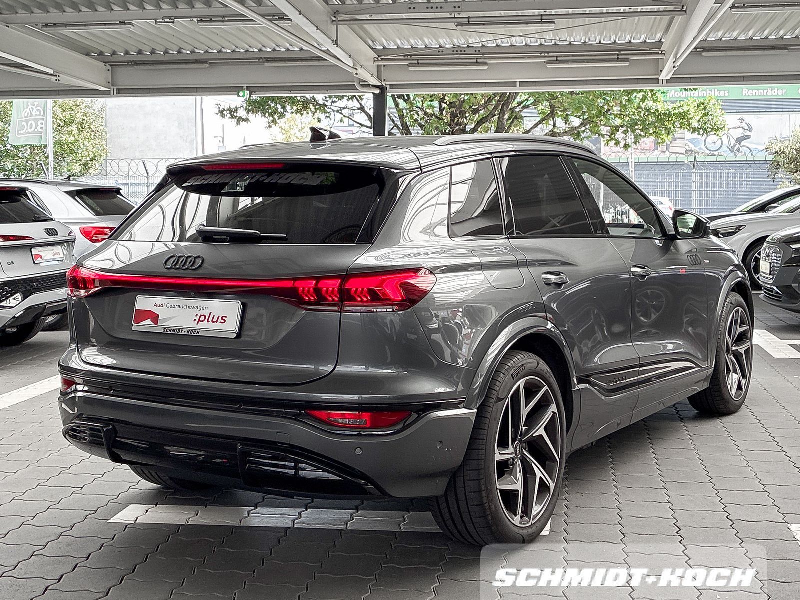 Audi Q6 SUV e-tron performance S-Line Business SD AHK imagem 3