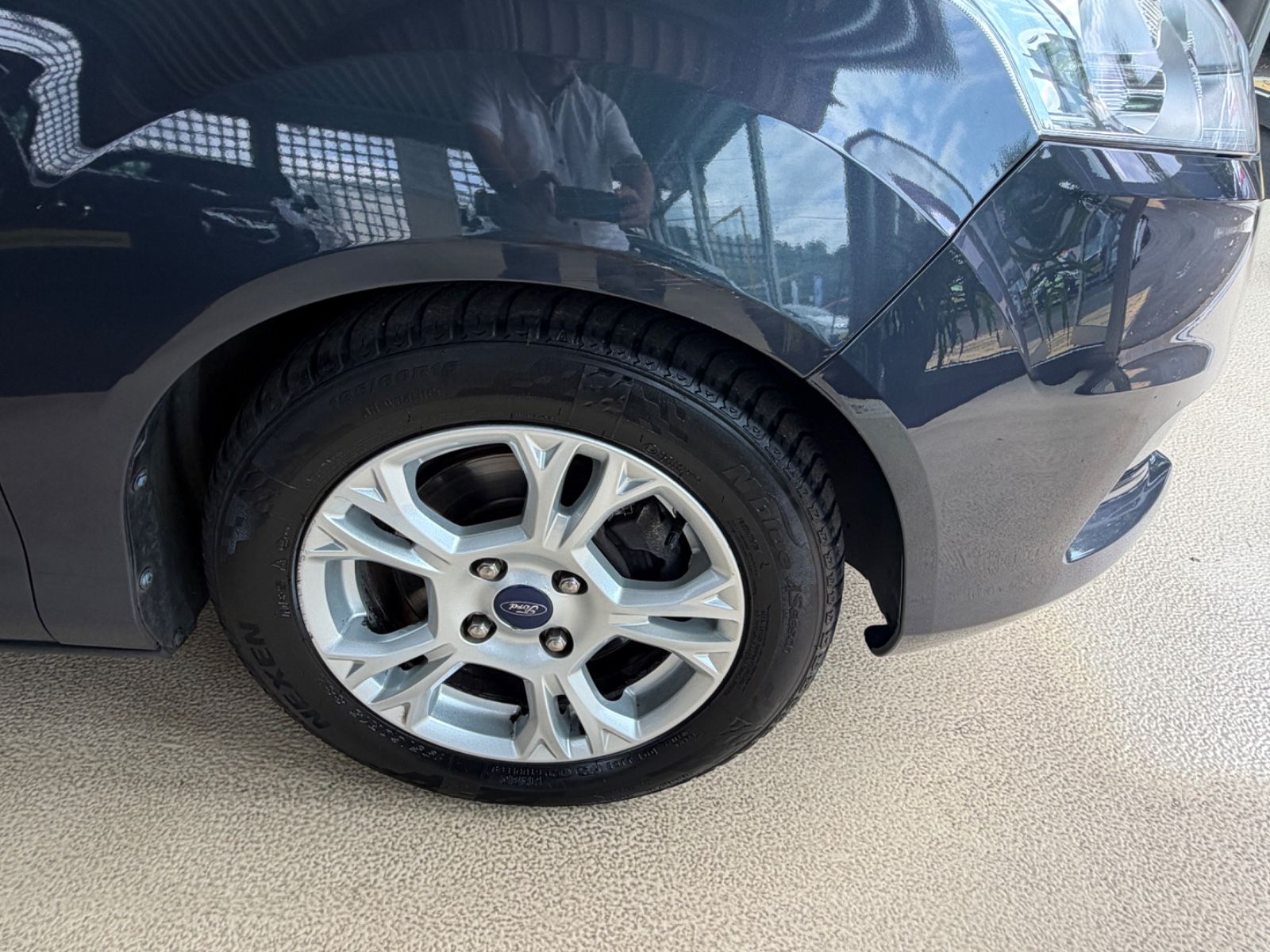 Fahrzeugabbildung Ford B-Max B-MAX Sync Edition