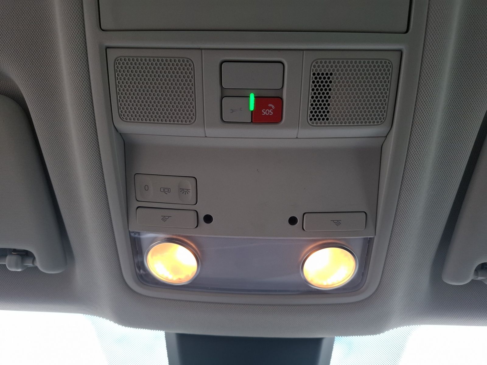 Fahrzeugabbildung SEAT Ateca TDI Style Fahrschule LED ACC AHK NAVI