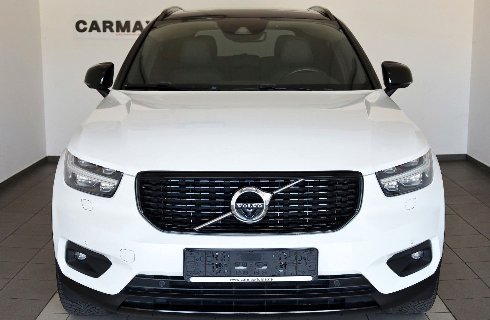 Fahrzeugabbildung Volvo XC40 T5 Recharge R Design Leder,Navi,PanDach,360