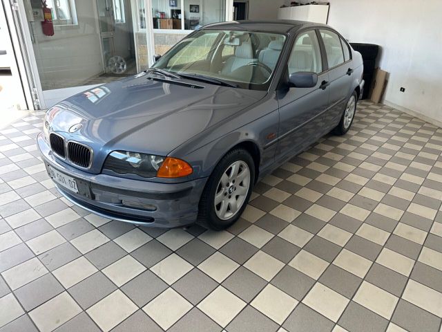 BMW Bmw 318i cat 4 porte UNICO PRORIETARIO