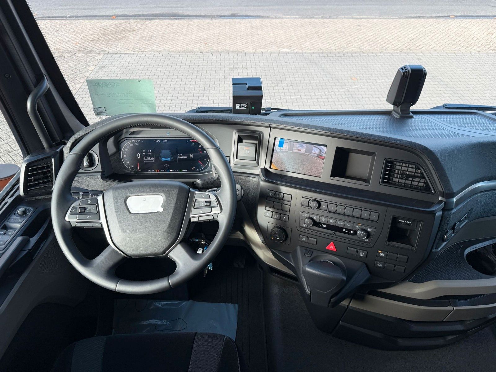 Fahrzeugabbildung MAN TGX 18.520 4x2H BL Kommunal Hydr.  Winterdienst