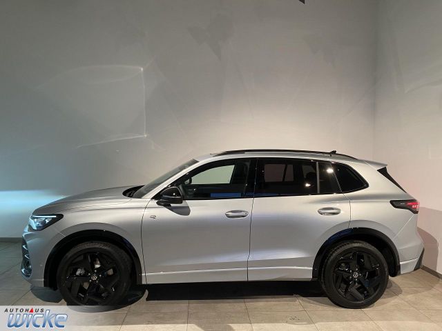 Tiguan 2.0 TDI DSG R-Line NAVI KLIMA LED PANO