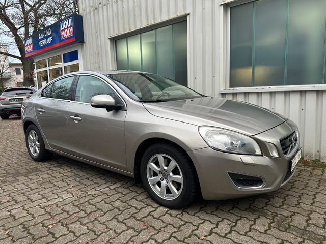 Volvo S60 D4 Geartronic Summum