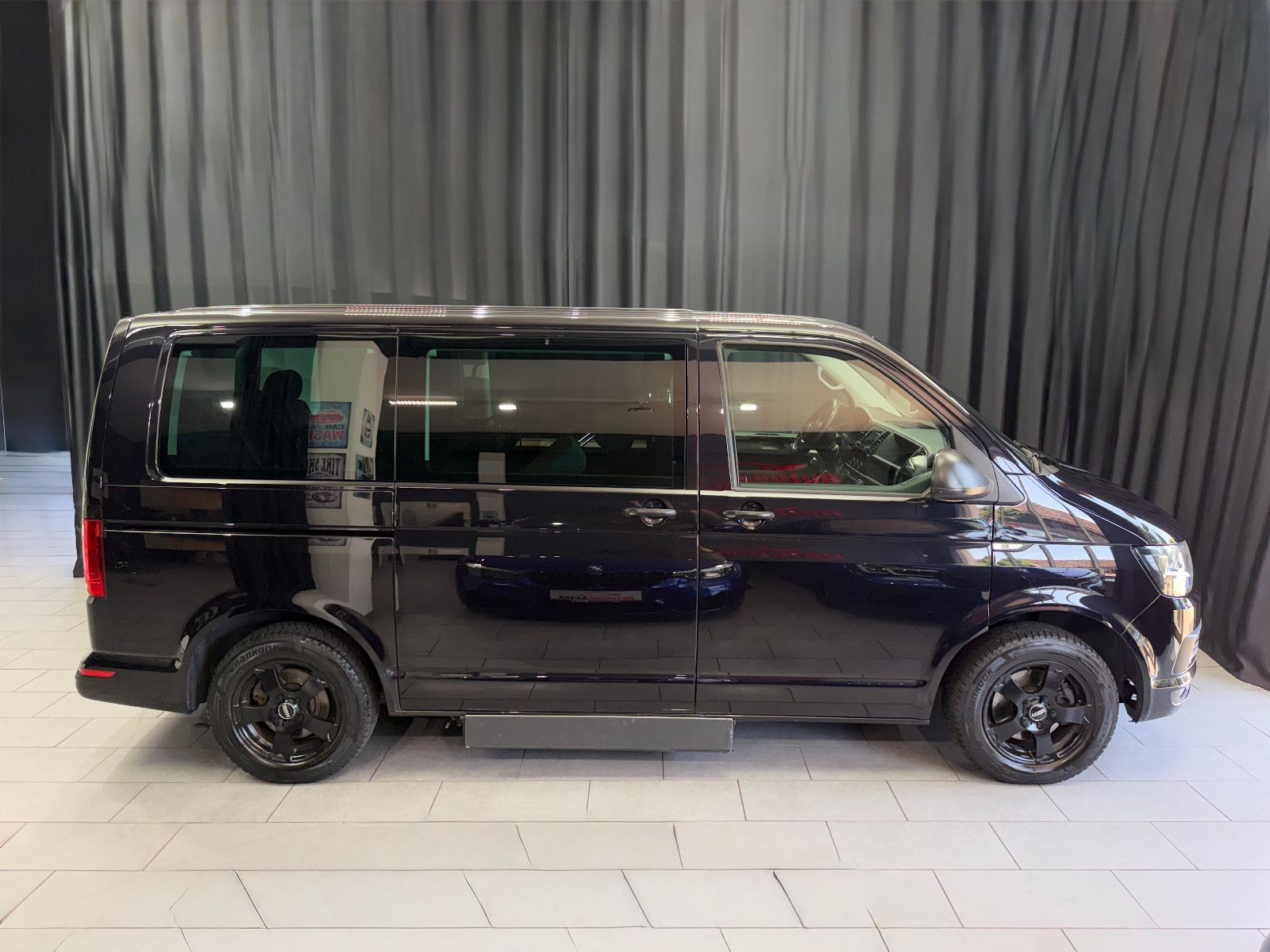 Fahrzeugabbildung Volkswagen T6 Multivan Trendline|Behindertengerecht|DSG|NAV