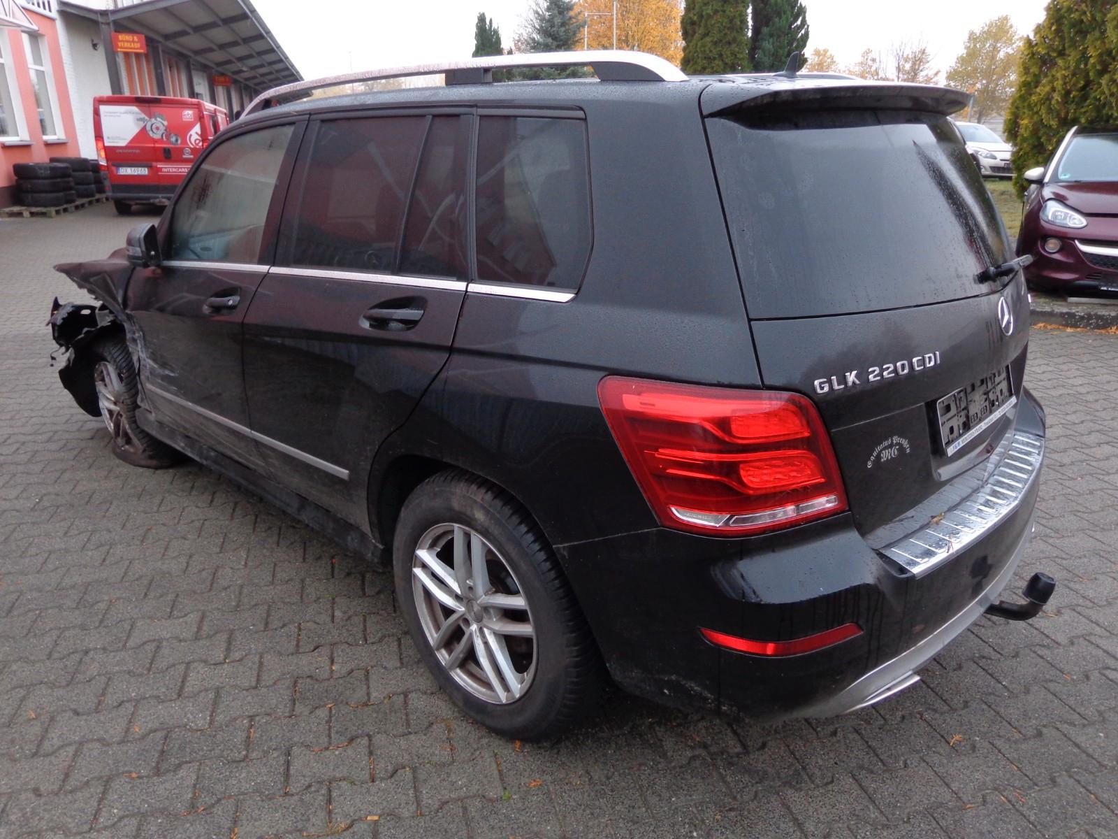 Mercedes-Benz GLK220 2013 — interior
