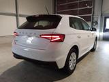 Skoda Fabia Selection 1.0 TSI 95 PS 4-Jahre-Garanti... - Skoda Fabia mit Benzin-Antrieb: Weiß, Limousine, Klimaanlage, 1.4