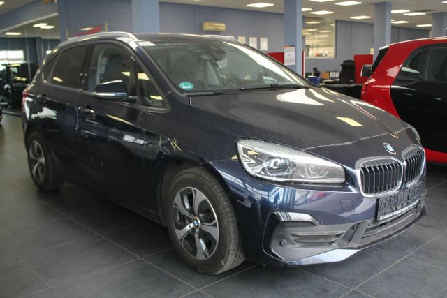 BMW 220i Active Tourer Aut. - LED - Navi - Head Up -