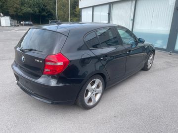 BMW 118 - 6