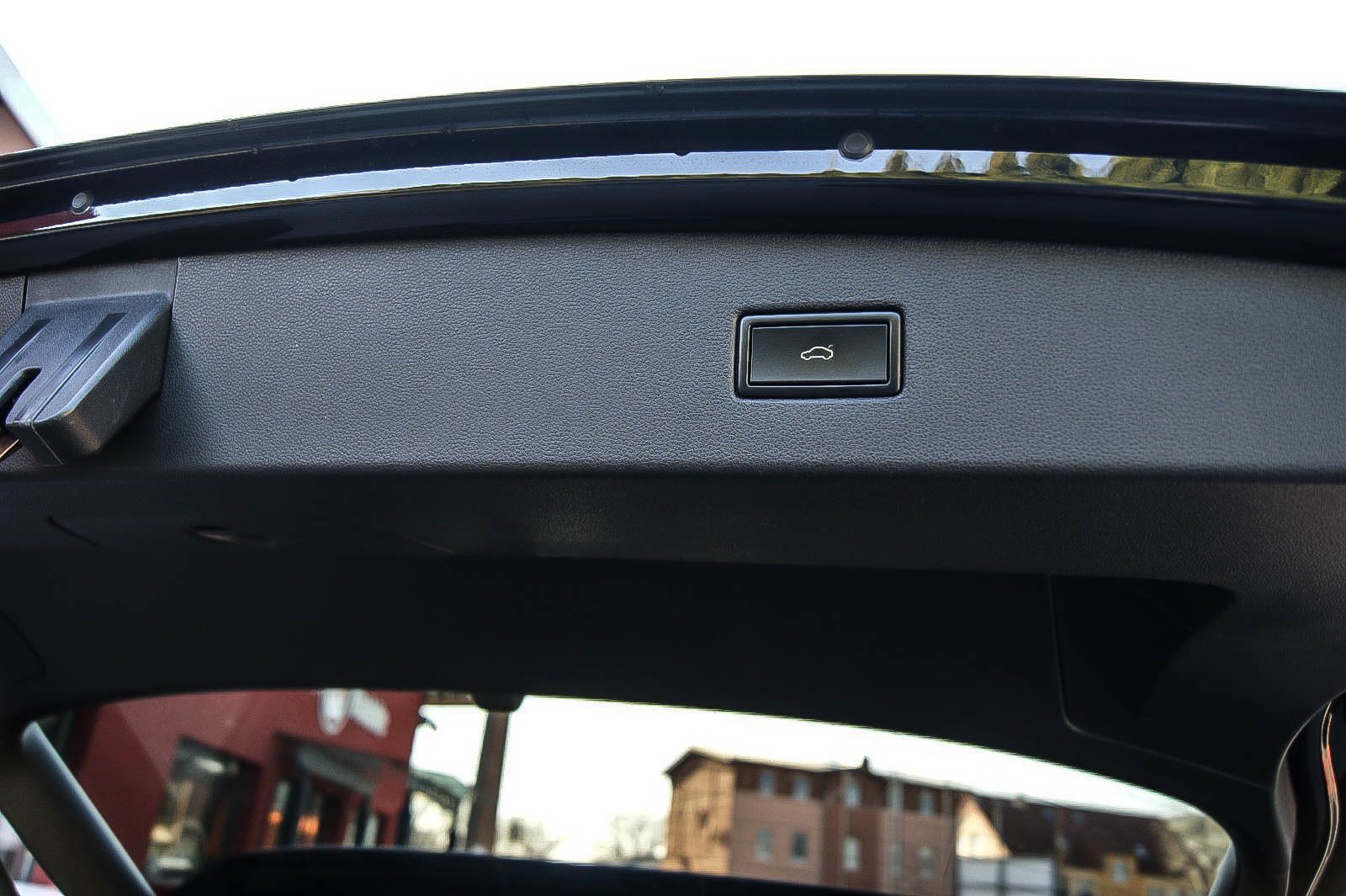 Fahrzeugabbildung Volkswagen Tiguan 2.0TDI 4Motion DSG R-LINE Black Style 19'