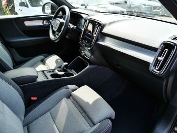 Volvo XC40 - 12