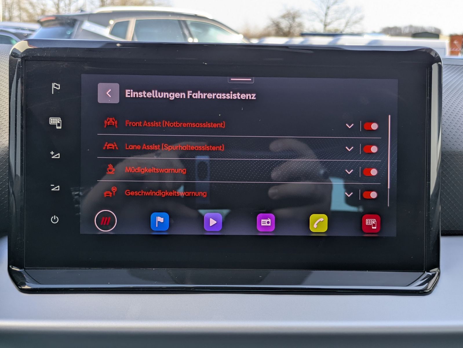 Fahrzeugabbildung SEAT Arona 1.0 TSI FR DSG AHK*ACC*LED*APP*DAB*KAMERA