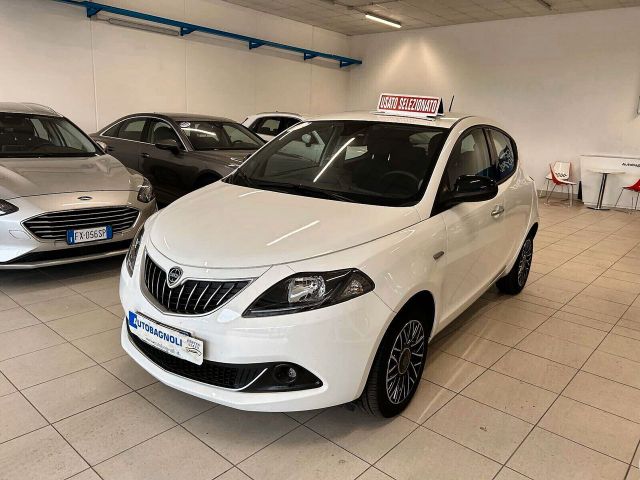 Jiný Lancia Ypsilon PLATINO 1.0 FireFly Hybrid SPOTIC